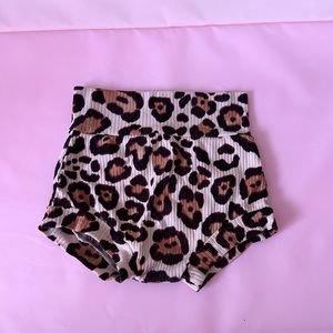 Leopard high waisted bummies